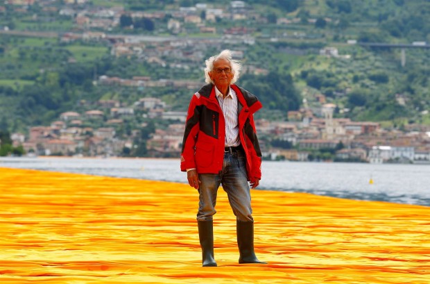 کریستو طراح پل های شناور دریاچه ی آیسئو ایتالیا
