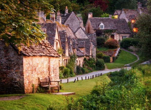 ۱۵ روستای جذاب و آرام از سراسر جهان، انگلستان