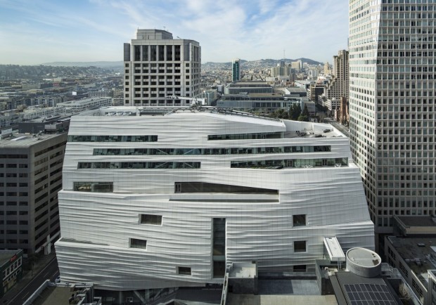the-different-wings-of-the-san-francisco-museum-of-modern-art-look-totally-different-the-snhetta-expansion-resembles-a-jagged-metal-sheet-620x434.jpg
