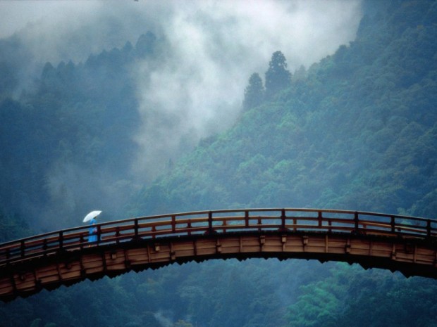 پل Kintai روی رودخانه نیشیکی، ژاپن