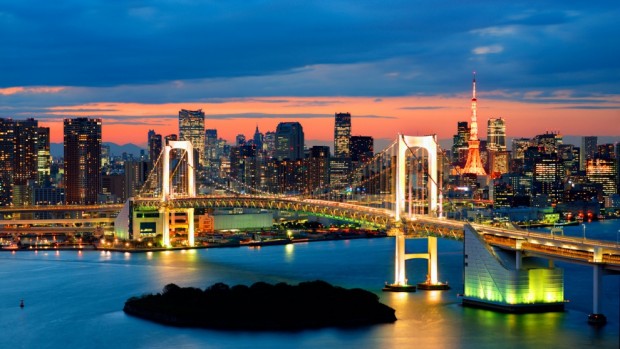 پل رنگین کمان در توکیو، ژاپن