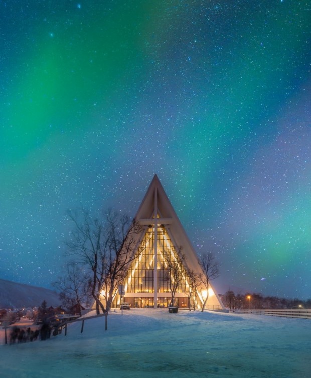 کلیسای جامع قطب شمال در ترومسو، نروژ.