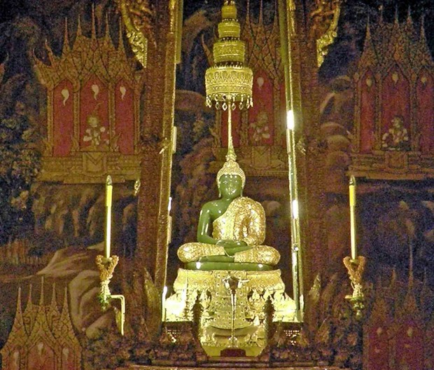 گراند پالاس و وات فراکائو، مجسمه بودای زمردین