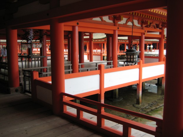 معبد ایتسوکوشیما، جزیره ایتسوکوشیما