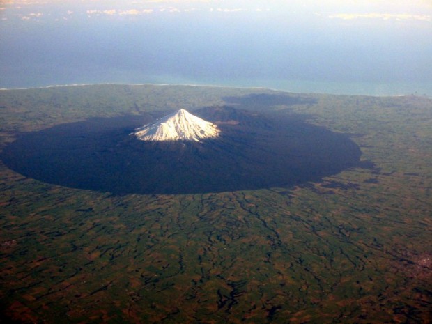 کوه تاراناکی