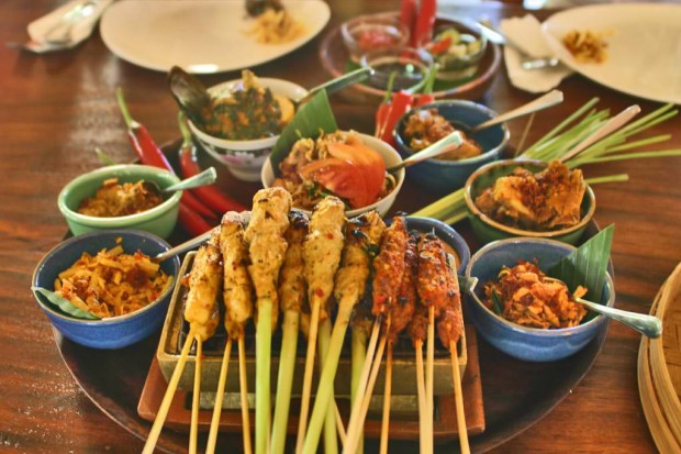 غذای محلی در اندونزی