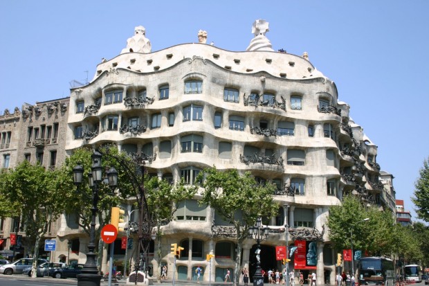 کازا میلا، بارسلونا، اسپانیا